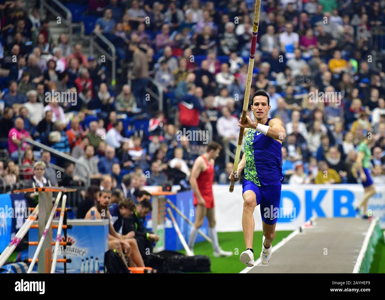 Berlin, Deutschland. Februar 2020. Leichtathletik: ISTAF Indoor Männer Stabhochsprung in der Mercedes-Benz Arena. Konstantinos Filippidis aus Griechenland. Credit: Soeren Stache / dpa-Zentralbild / dpa / Alamy Live News Stockfoto