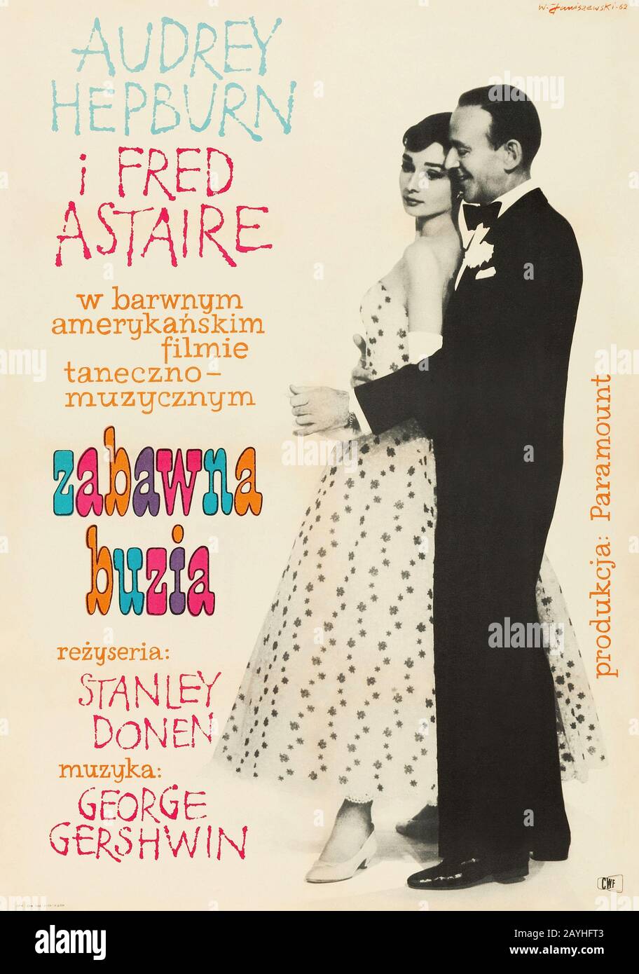Original polnisches Filmplakat Funny Face aus dem Jahr 1962 mit Audrey Hepburn und Fred Astaire. Amerikanische Musikkomödie von Regisseur S. Donen, 1957. Stockfoto