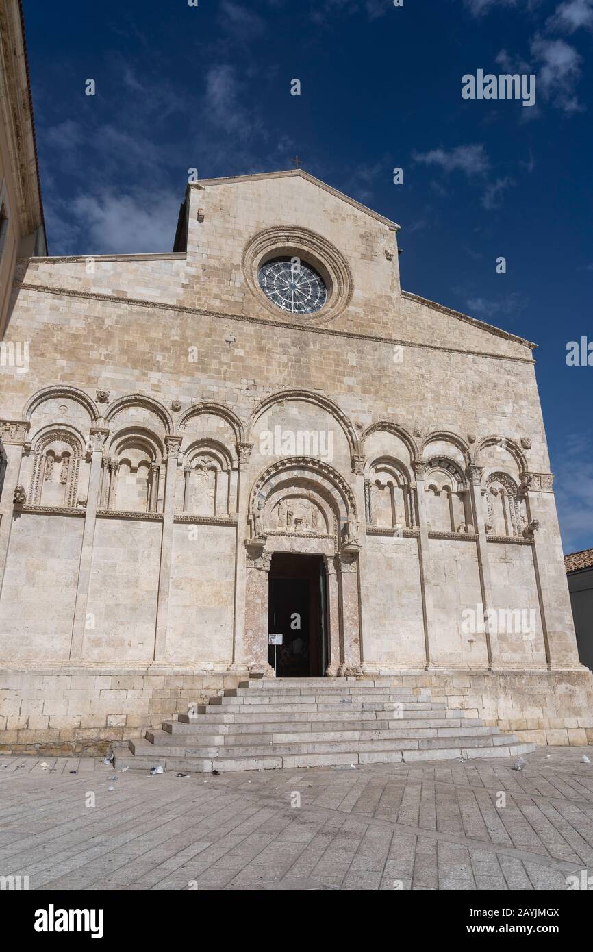 Termoli, Campobasso, Molise, Italien, Außenansicht des mittelalterlichen Doms oder des Doms Stockfoto
