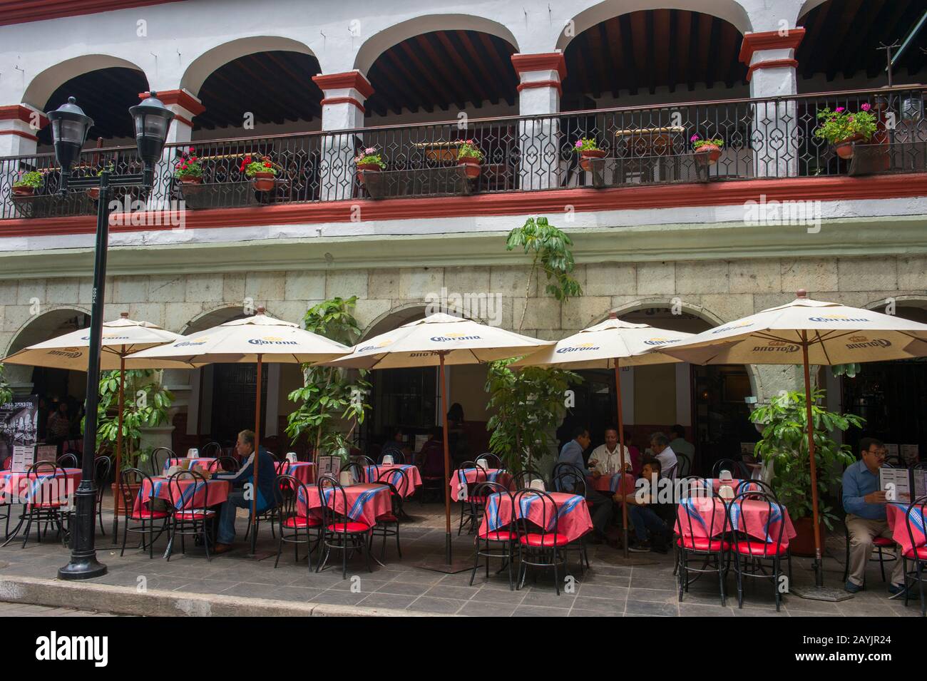 Ein altes Kolonialgebäude am Zocalo (Hauptplatz) in Oaxaca City, Mexiko. Stockfoto