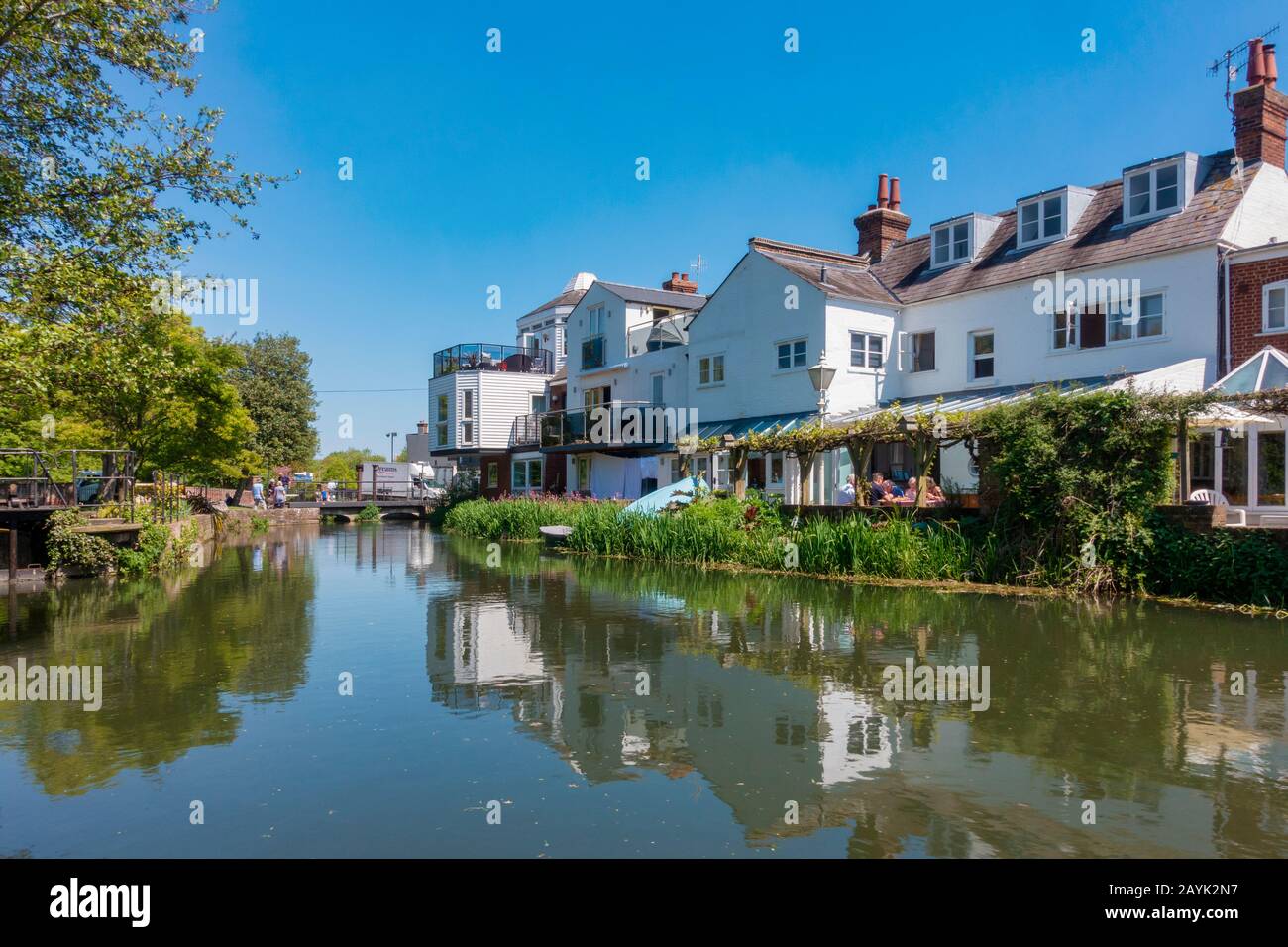 River Stour, Riverside Dwellings, St Radigunds, Canterbury, Kent, England Stockfoto