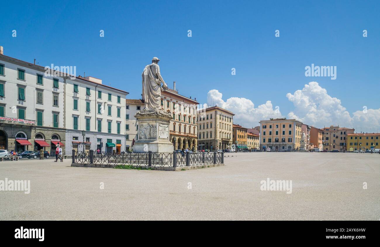 Piazza della Repubblica Livorno mit Statuen der Großherzöge Ferdinand III. Und Leopolds II., Livorno, Toskana, Italien Stockfoto