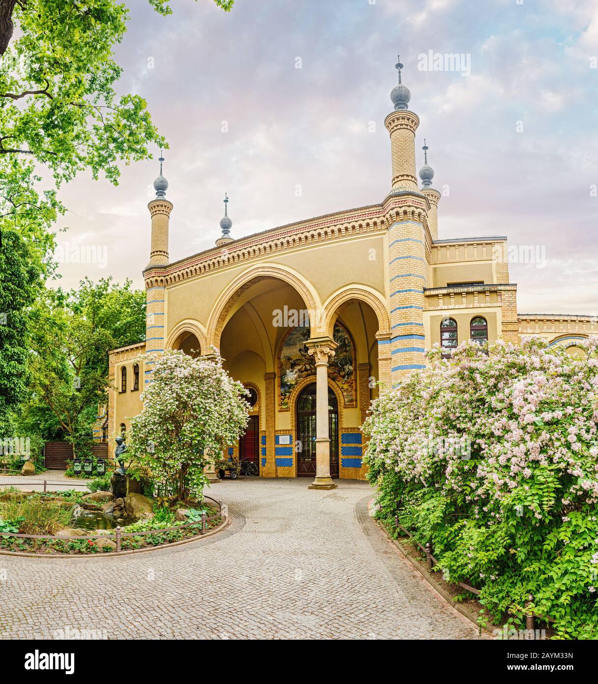 Zoo berlin antilopenhaus Fotos und Bildmaterial in hoher Auflösung