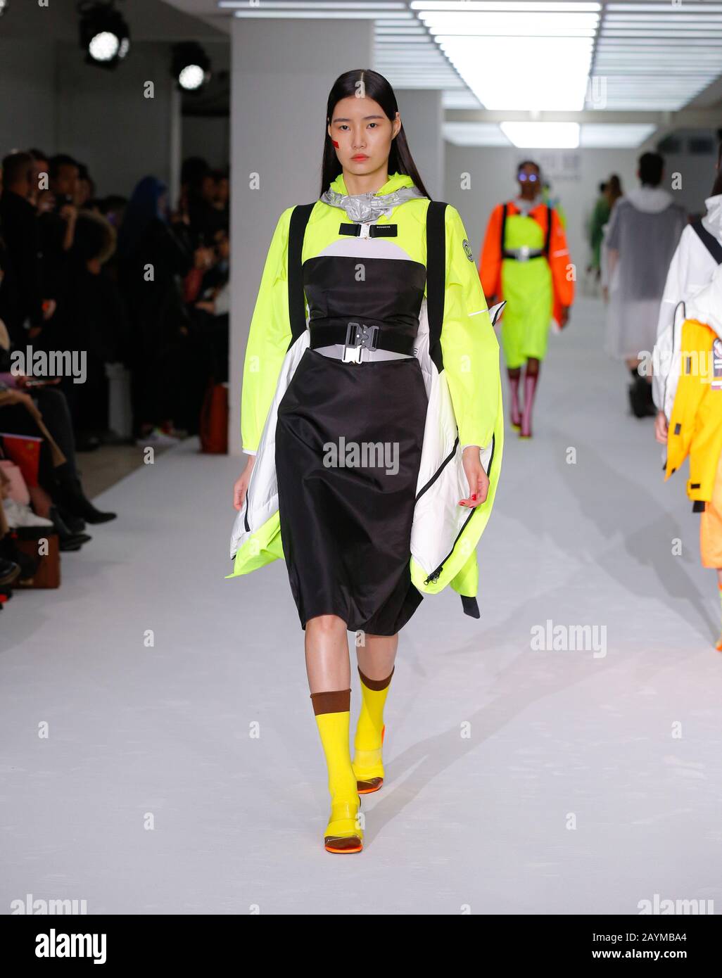 London, Großbritannien, 16. Februar 2020, BOSIDENG Laufsteg-Show London Fashion Week Herbst Winter 2020, Herbst Winter 2020 auf der British Fashion Council Show Space Strand 180 Credit: Catwalking/Runways/Alamy Live News Stockfoto