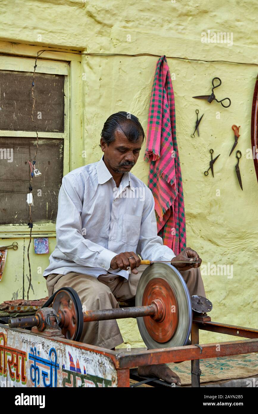 Lokaler Scherer in Jaisalmer, Rajasthan, Indien Stockfoto
