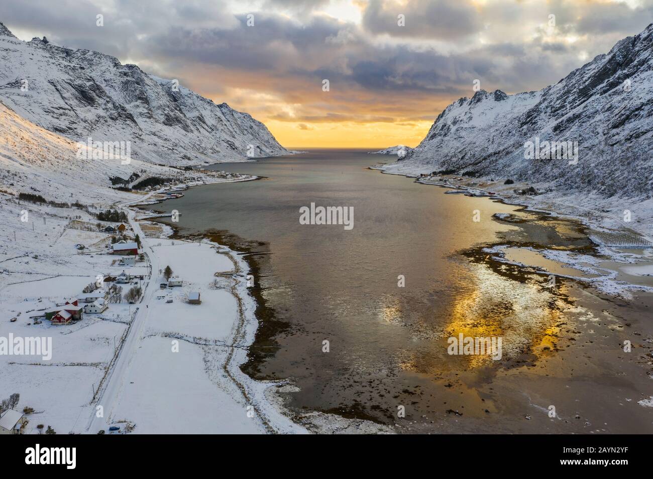 Luftbild Skjelfjorden, Flakstad, Flakstadoya, Nordland, Lofoten, Norwegen, Nordeuropa Stockfoto
