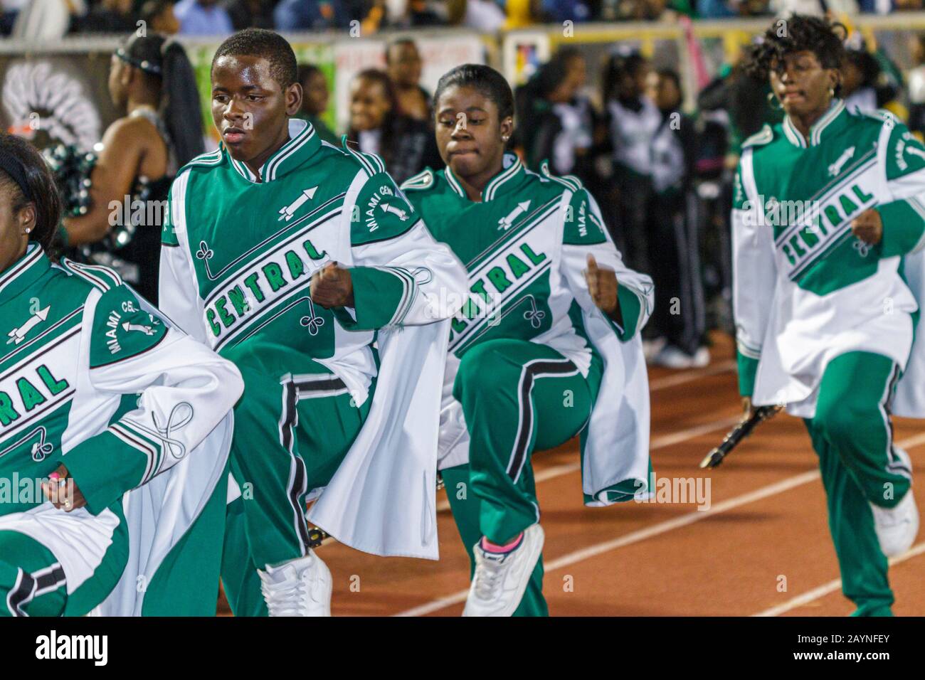 Miami Florida, Liberty City, Miami Dade College North Campus, Traz Powell Stadium, High School Football Playoffs, Central vs. South Dade, Halbzeitperforman Stockfoto
