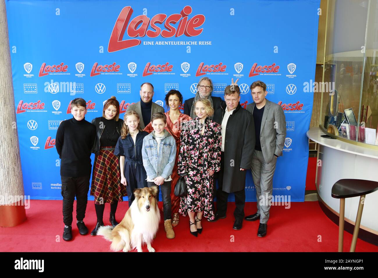16.02.2020, Berlin, Deutschland, Sebastian Bezzel, Matthias Habich, Justus von Dohnányi, Anna Maria Mühe, Johann von Bülow, Jana Pallaske, Bella Bading, Nico Marischka, nehmen am 16. Februar 2020 im Zoo Palast an der Weltpremiere "Lassie - Eine beharrliche Reise" (Lassie Come Home) in Berlin, Deutschland, teilzunehmen. Lassie ist ein Film von Hanno Olderdissen. Stockfoto