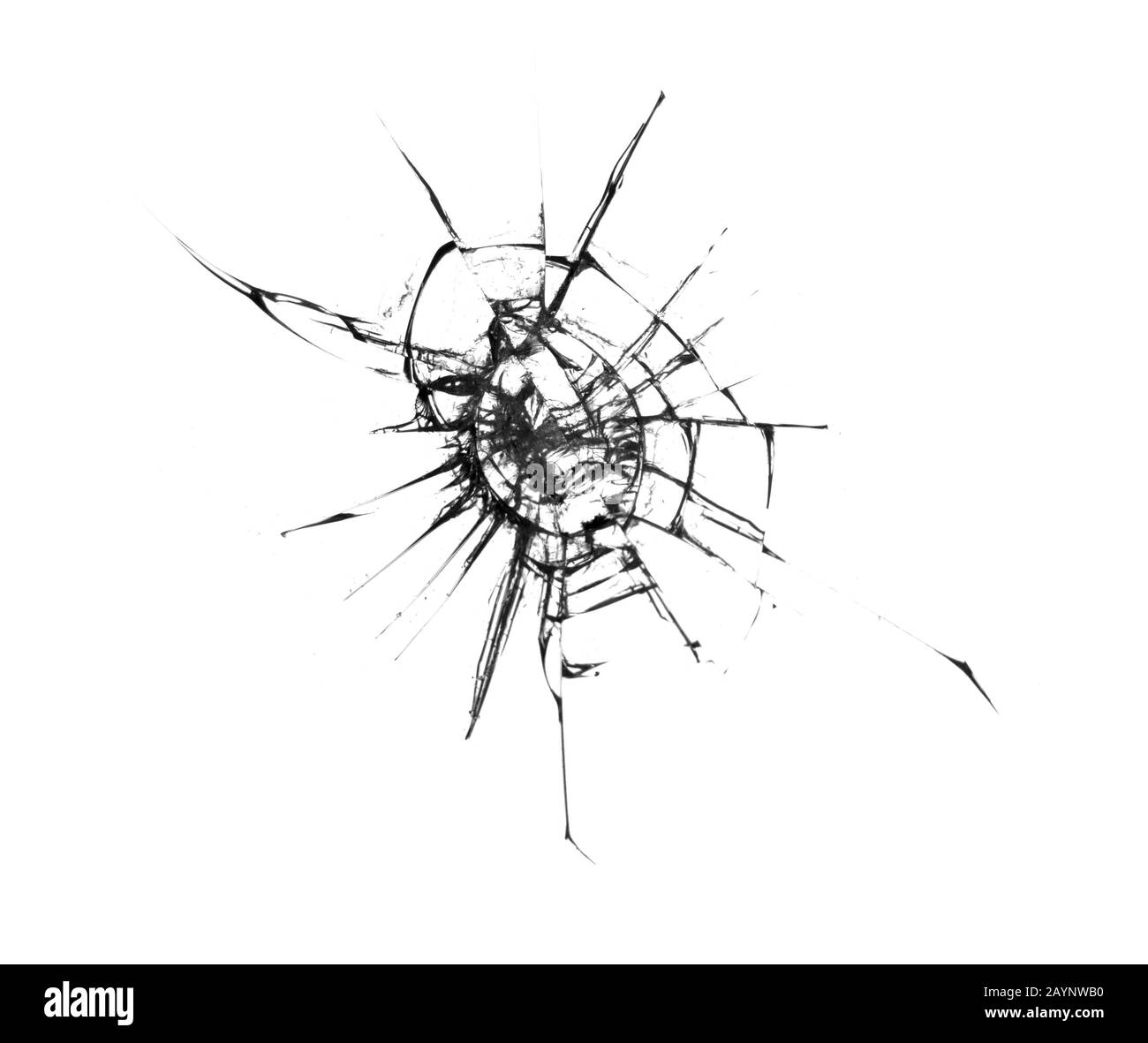 Zerbrochenes Glas auf Fenster isolierter Riss auf weißem Hintergrund. Cracks Konzept für Design. Stockfoto