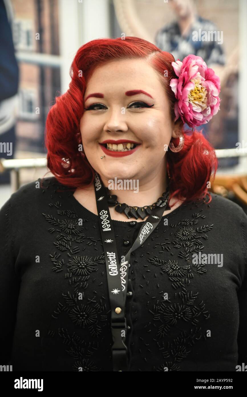 London, Großbritannien. Februar 2020. Melody Mae of Plus Size Vintage Style Blog at the LondonEdge 2020 - Authentic Lifestyle Fashion Messen und Ausstellung und Fashion Show at Business Design Center. Credit: Picture Capital/Alamy Live News Stockfoto