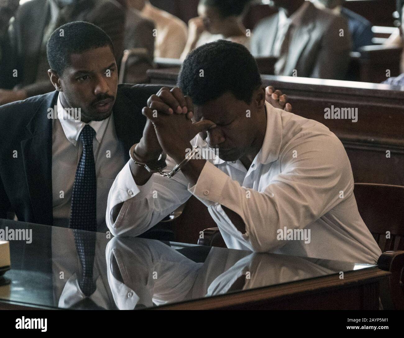 Just Mercy ist ein US-amerikanischer Rechtsdramafilm aus dem Jahr 2019 unter der Regie von Destin Daniel Cretton und mit Michael B. Jordan, Jamie Foxx, Rob Morgan, Tim Blake Nelson, Rafe Spall und Brie Larson in den Hauptrollen. Dieses Foto wird nur zur redaktionellen Verwendung bereitgestellt und ist das Copyright der Filmgesellschaft und/oder des von der Film- oder Produktionsfirma zugewiesenen Fotografen. Stockfoto