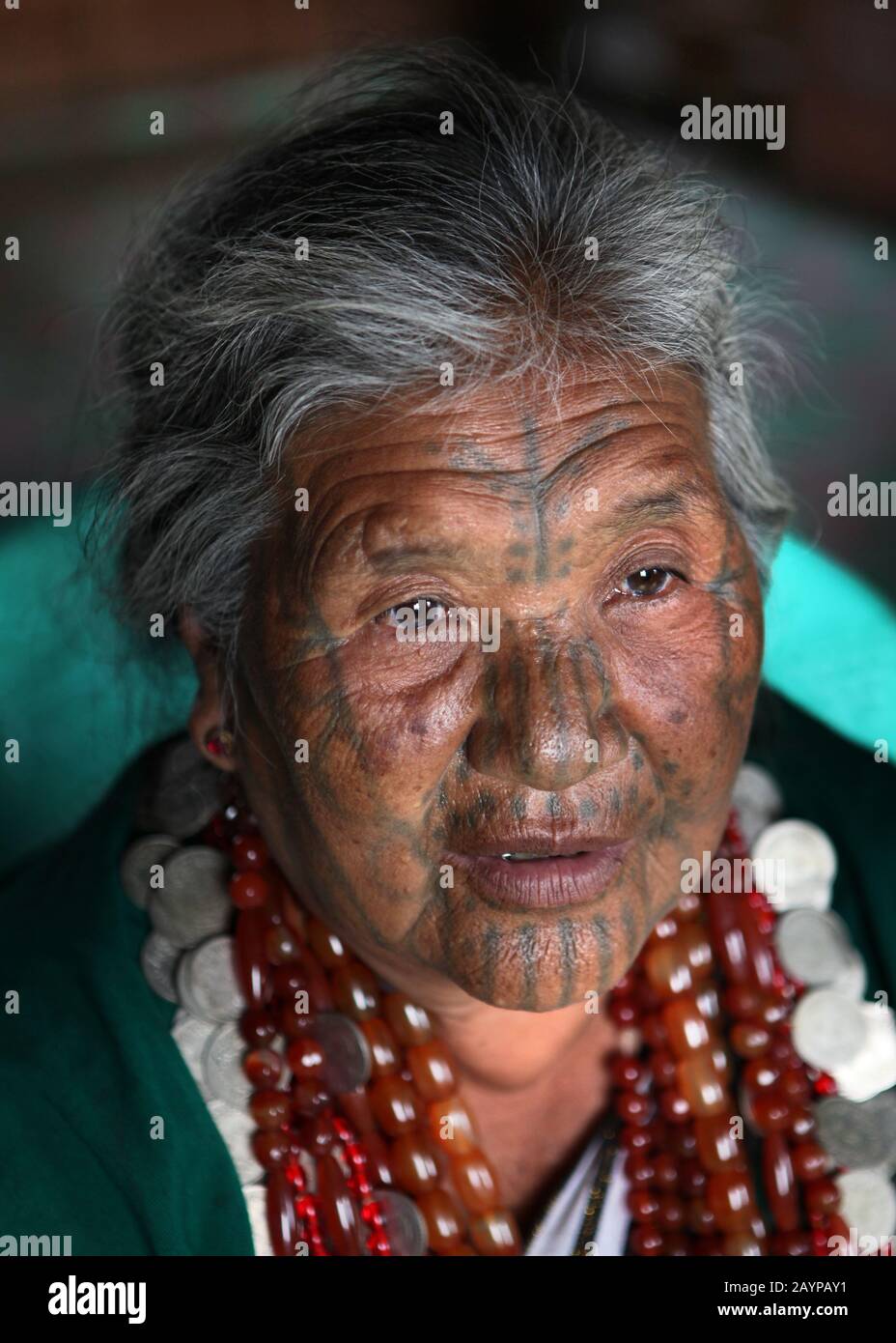 Letzte überlebende Frauen im Chin-Staat - Myanmar niemand weiß sicher, wo und warum die Tradition begann Stockfoto