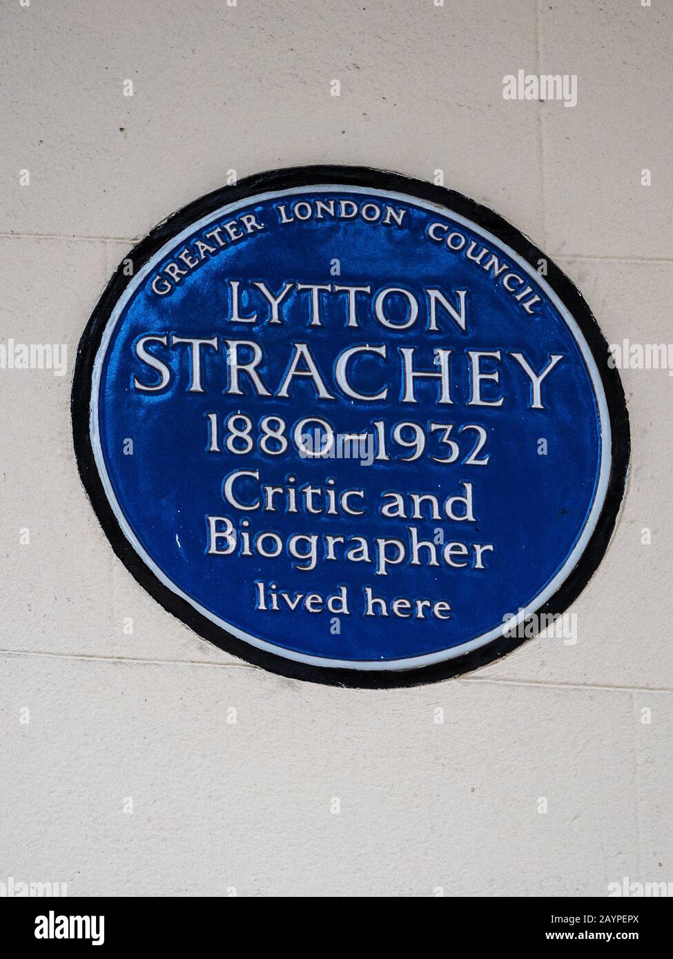 Lytton Strachey Blue Plaque, 51 Gordon Square Bloomsbury London. Lyttton Strachey war ein englisches Schriftsteller/Kritiker & Gründungsmitglied des Bloomsbury Set Stockfoto