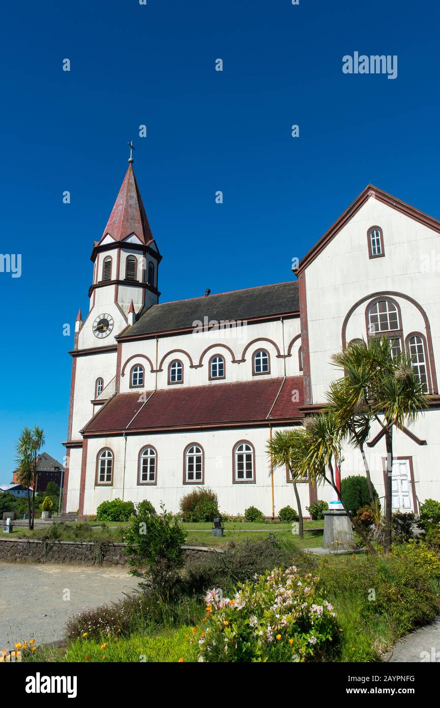 Die Kirche Heiligsten Herzens Jesu, erbaut im Jahre 1915, in Puerto Varas im Lake District in Chile. Stockfoto