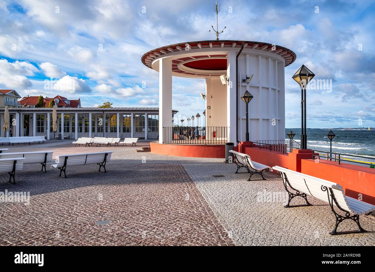 Spa Resort Binz mit Strand und Spa-Konzertsaal im Freien, Deutschland Stockfoto
