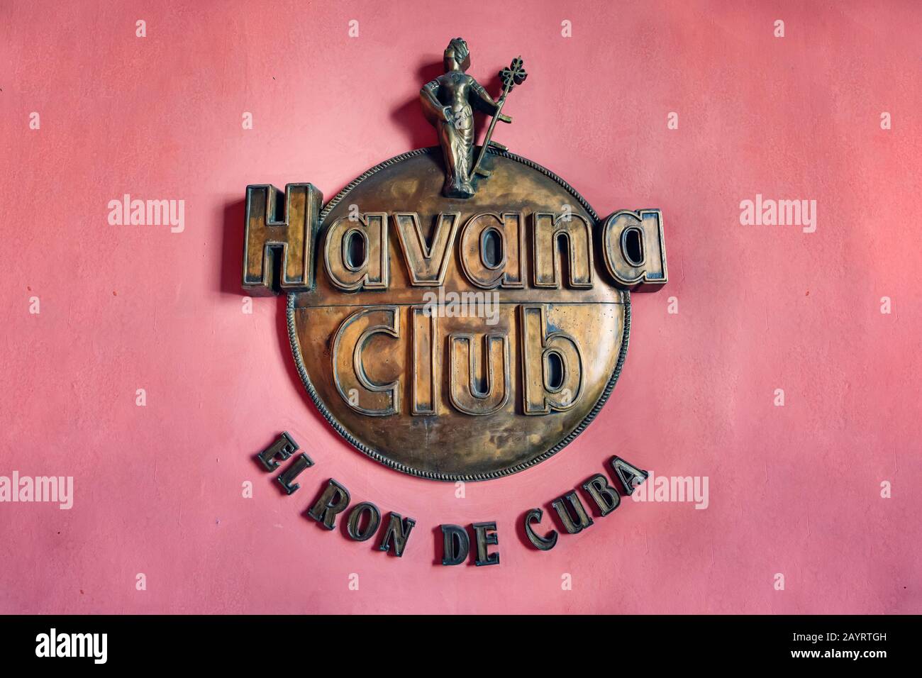 November 2019 in Havanna, Kuba: Kubanischer Rum - Havanna-Club Stockfoto
