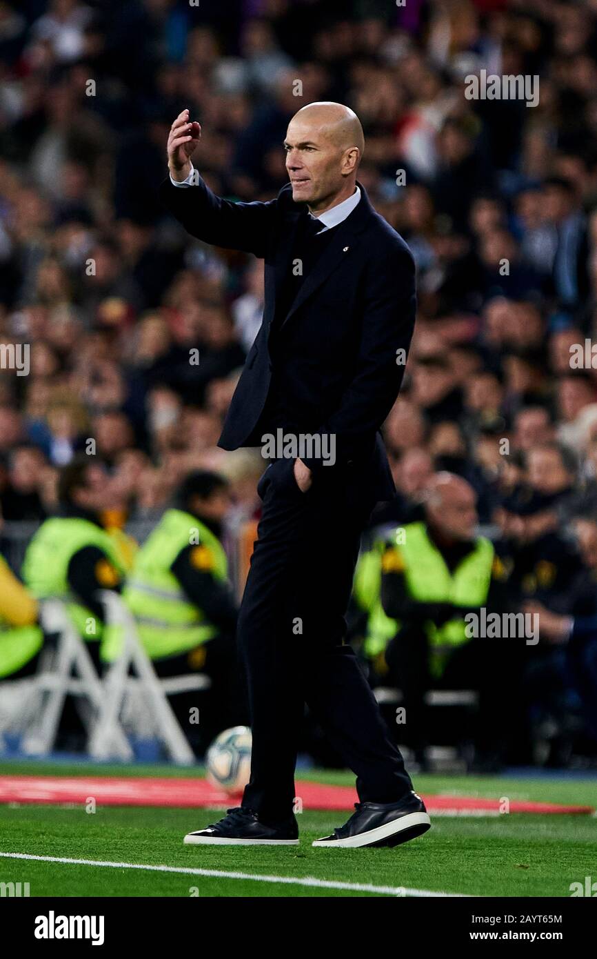 Zinedine Zidane Trainer von Real Madrid während des La Liga-Spiels zwischen Real Madrid und RC Celta de Vigo im Estadio Santiago Bernabeu in Madrid.(Endstand; Real Madrid 2:2 RC Celta de Vigo) Stockfoto