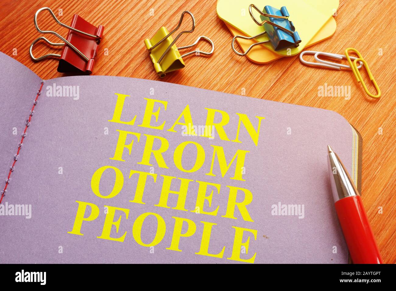 Lernen Sie von anderen Menschen Erfahrung und Irrtümer Phrase. Stockfoto