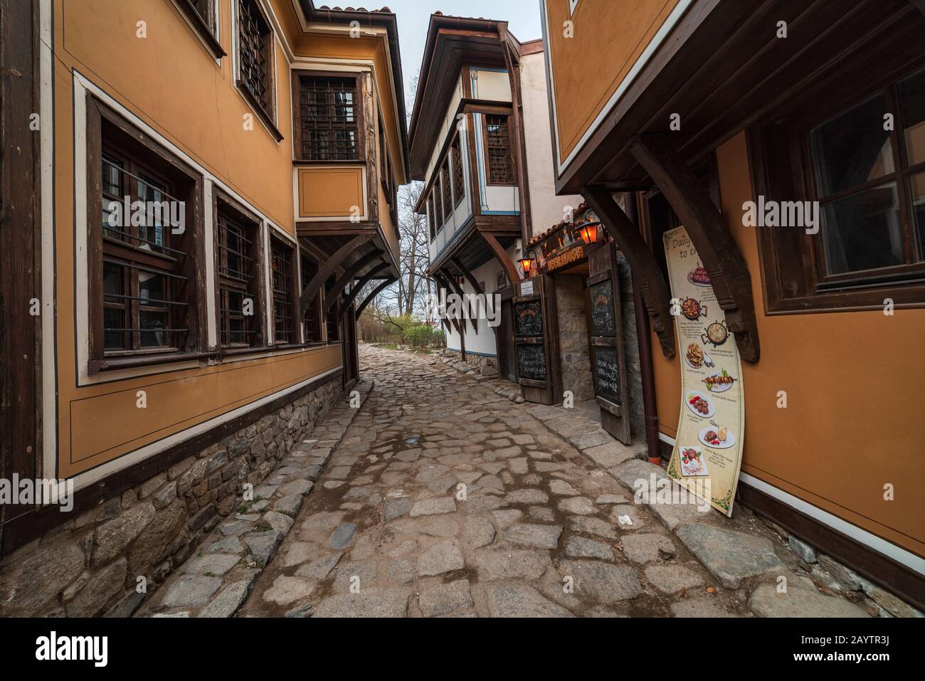 Typische Architektur aus der Altstadt von Plovdiv, Bulgarien, historischen mittelalterlichen Häusern. Alte Stadt ist UNESCO-Welterbe Stockfoto