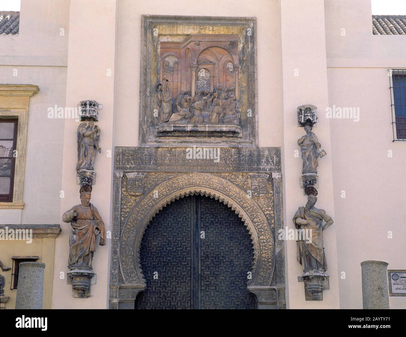 EXTERIEUR-PUERTA DEL PERDON-DET YESERIAS Y LINDERUNG. Lage: Catedral-EXTERIEUR. Sevilla. Sevilla. SPANIEN. Stockfoto