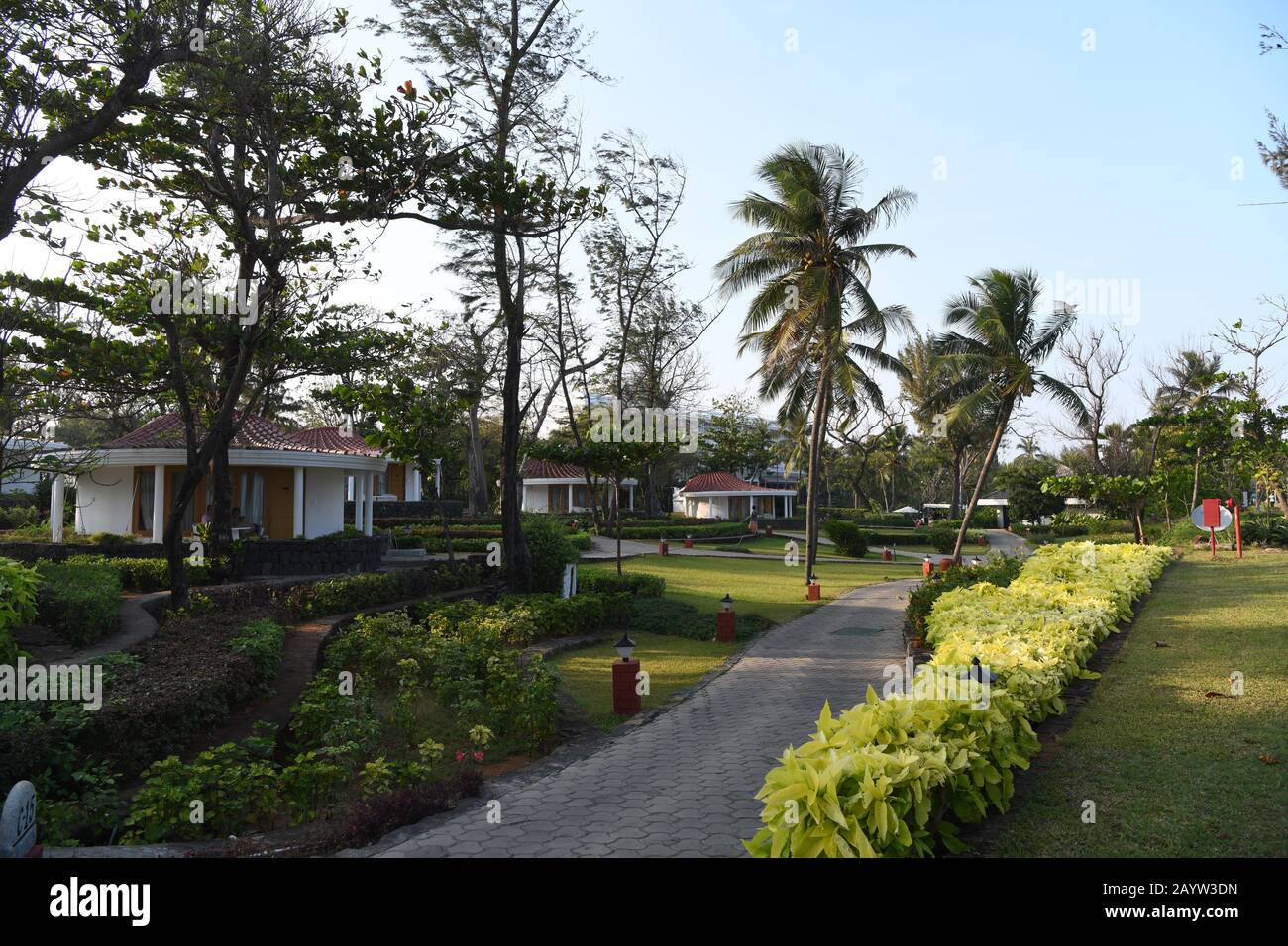 Premium Meerblick Cottage Zimmer im 5-Sterne Taj Fisherman's Cove Resort and Spa, Chennai, Indien Stockfoto