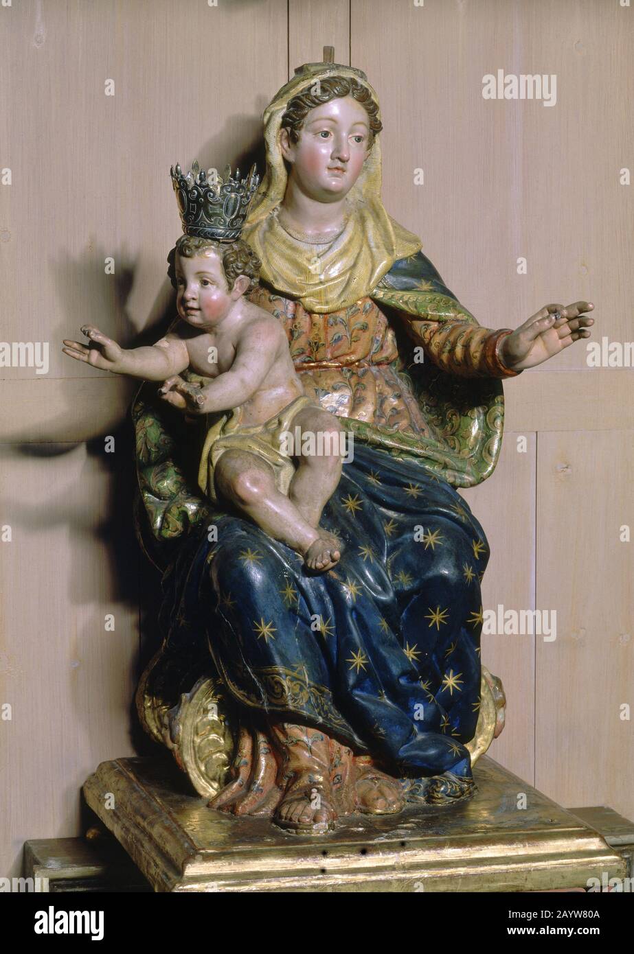 VIRGEN CON NIÑO - SIGLO XVII ORT: IGLESIA DE LA CONSOLACION. EL PEDROSO. Sevilla. JESUS KIND. JUNGFRAU MARIA. Stockfoto