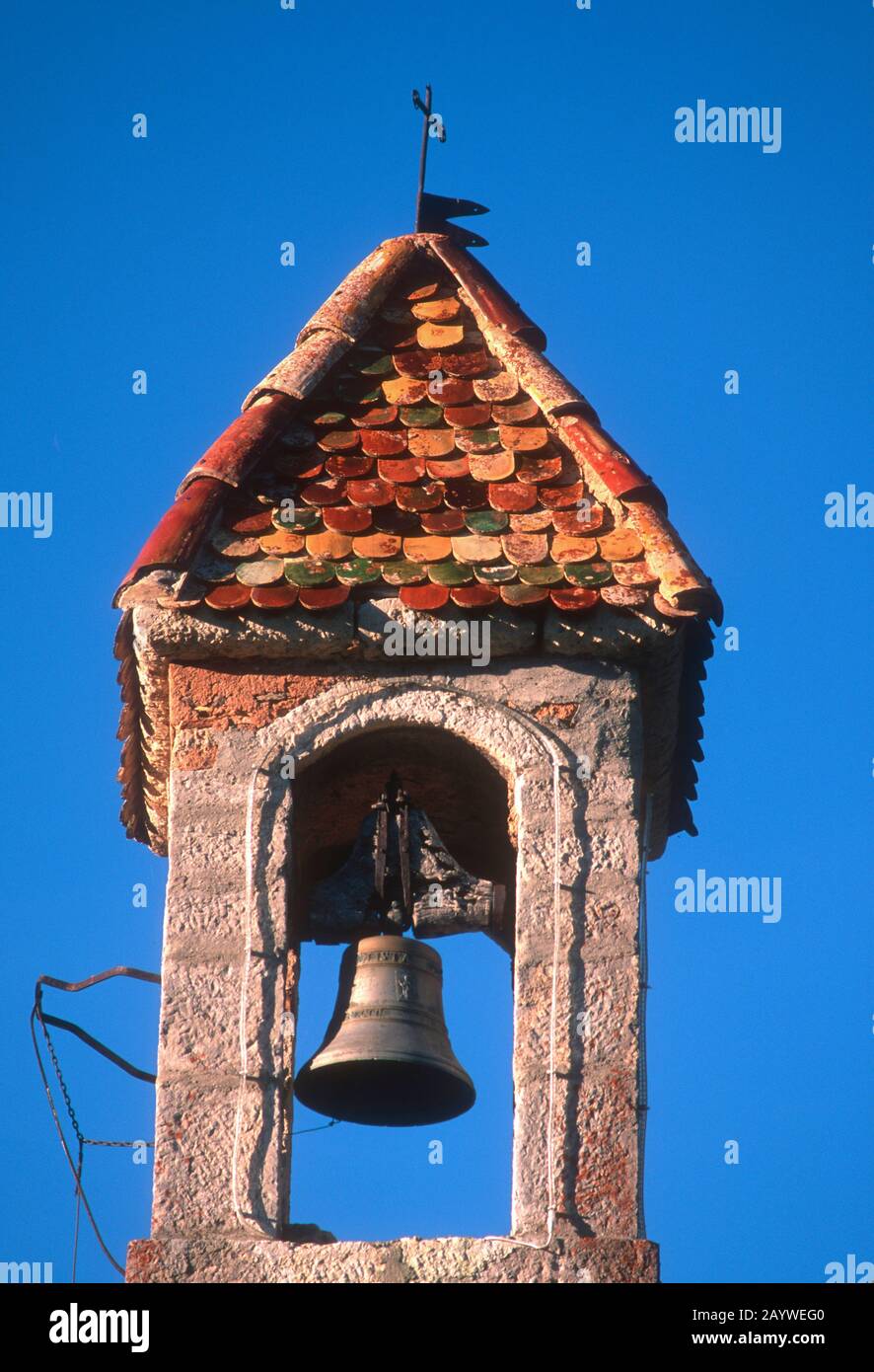 Kirchturm, Vaucluse, Alpen-de-Haute Provence, Frankreich Stockfoto