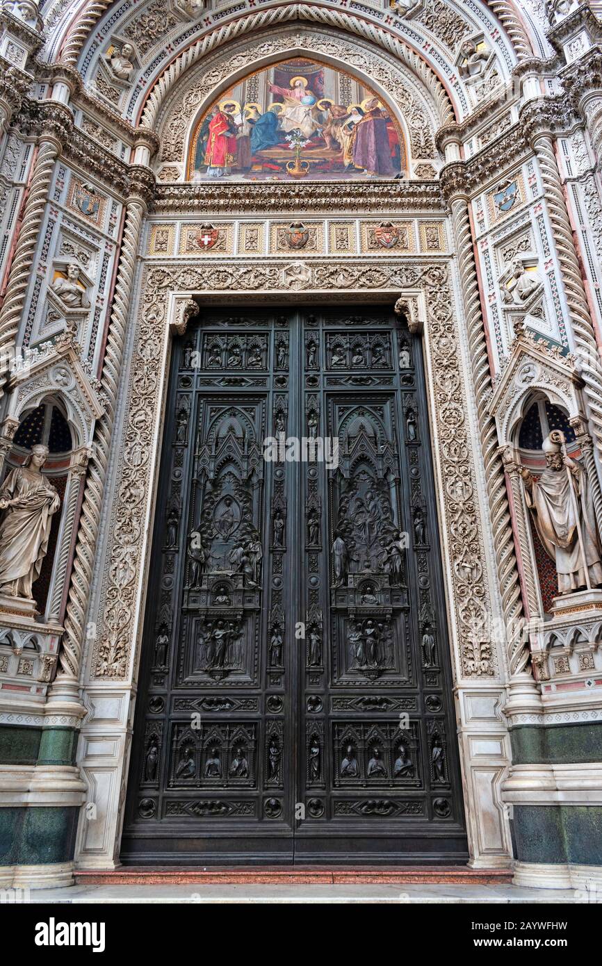 Die Eingangstür zu Santa maria del fiore, Dom, Dom, florenz, toskana, italien Stockfoto