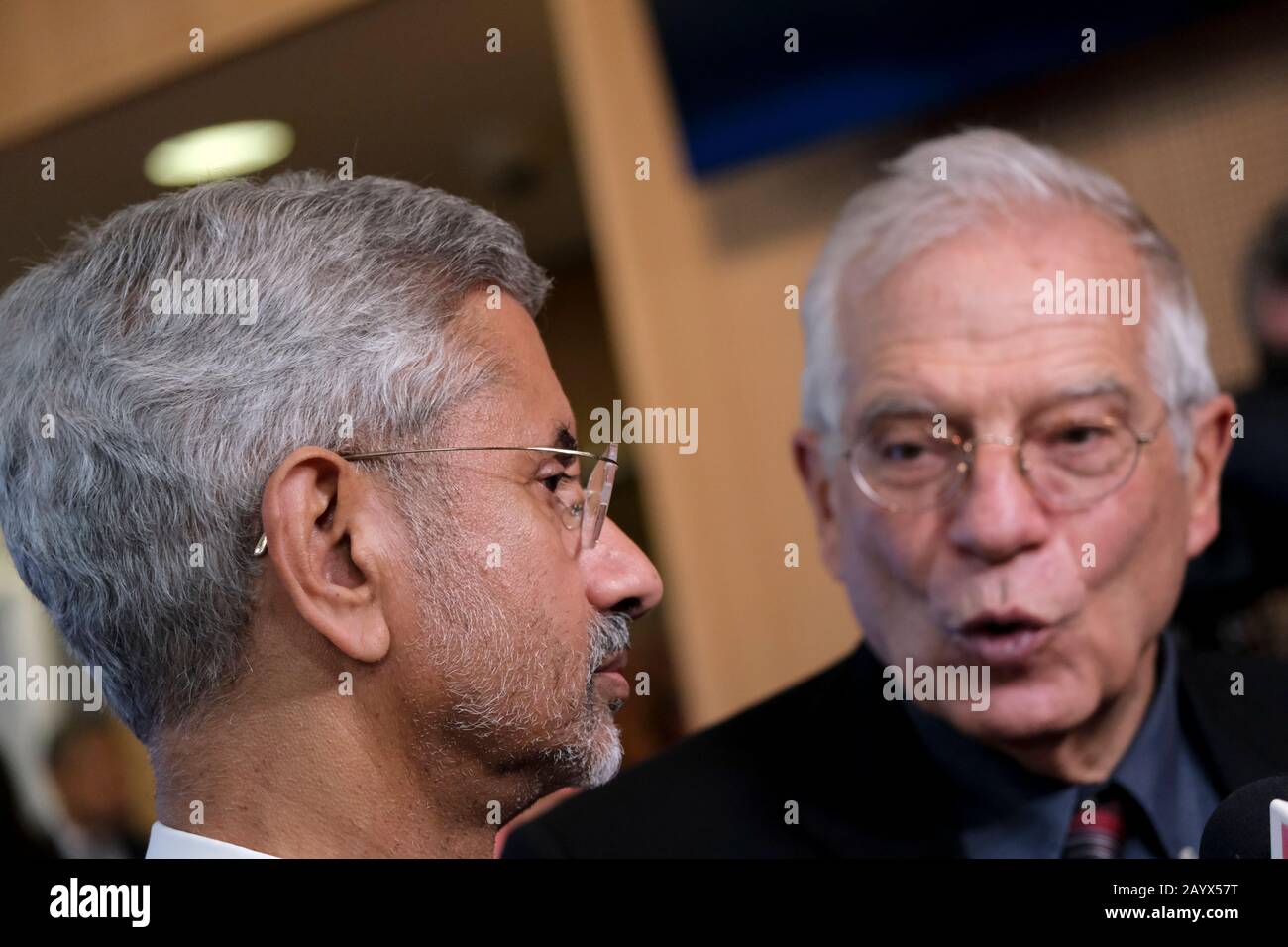 Brüssel, Belgien. Februar 2020. Indiens Außenminister Subrahmanyam Jaishankar und EU-Kommissar Josep Borell kommen zu einer Sitzung des Generalrats. Credit: Alexandros MICHAILIDIS/Alamy Live News Stockfoto