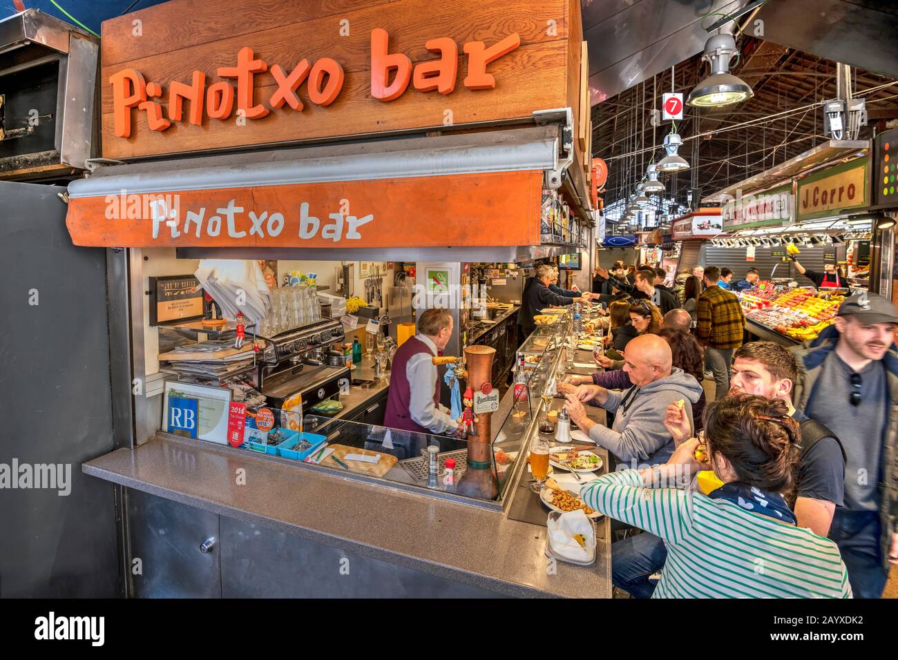 Pinotxo Bar, Boqueria Food Market, Barcelona, Katalonien, Spanien Stockfoto