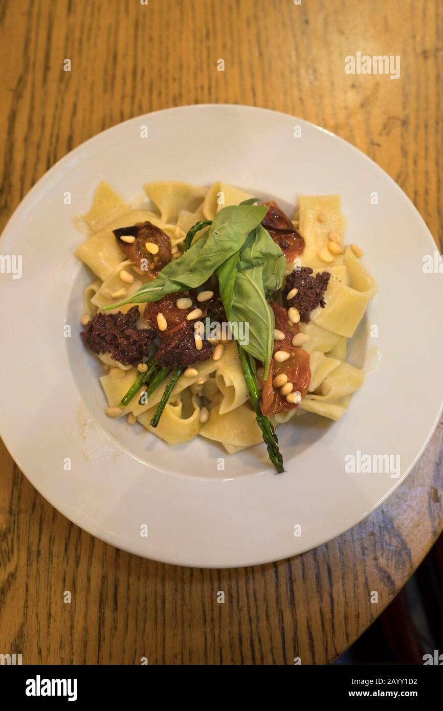 Anastasia cafe -Fotos und -Bildmaterial in hoher Auflösung – Alamy