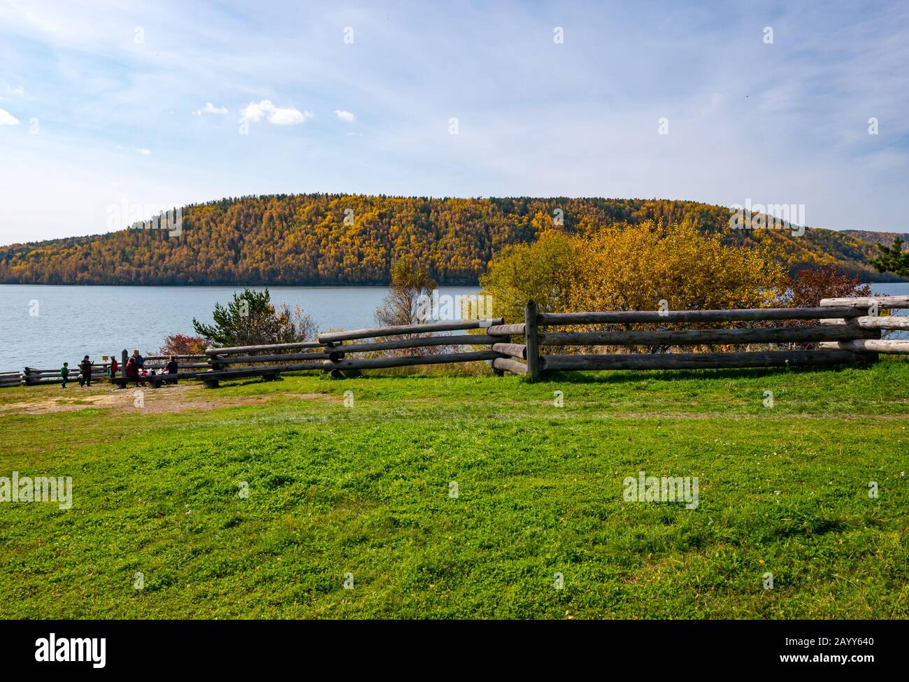 Angara-Ufer im Taltsy-Museum für Holzarchitektur, Region Irkutsk, Sibirien, Russland Stockfoto