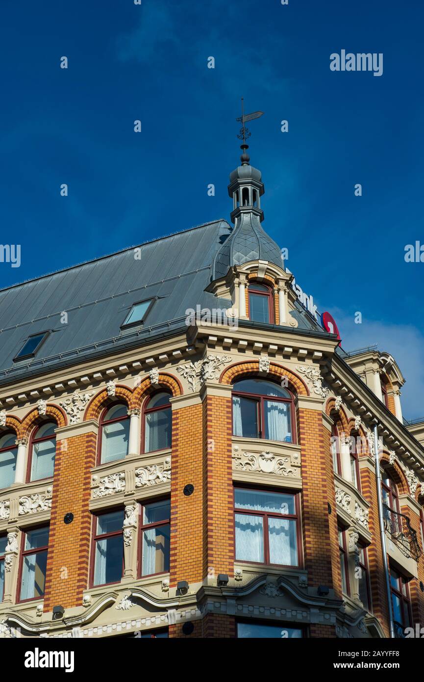 Straßenszene in Oslo, Norwegen mit Details zum alten Haus. Stockfoto