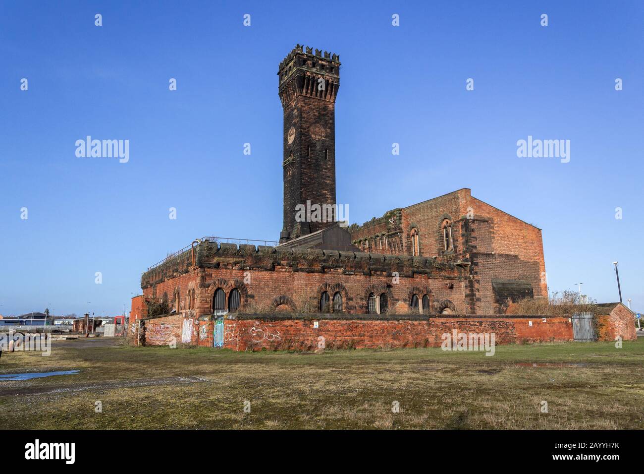 Central Hydraulic Tower, denkmalgeschütztes Gebäude, das früher Tore und Brücken auf dem Great Float, B, mit Strom versorgt hat Stockfoto