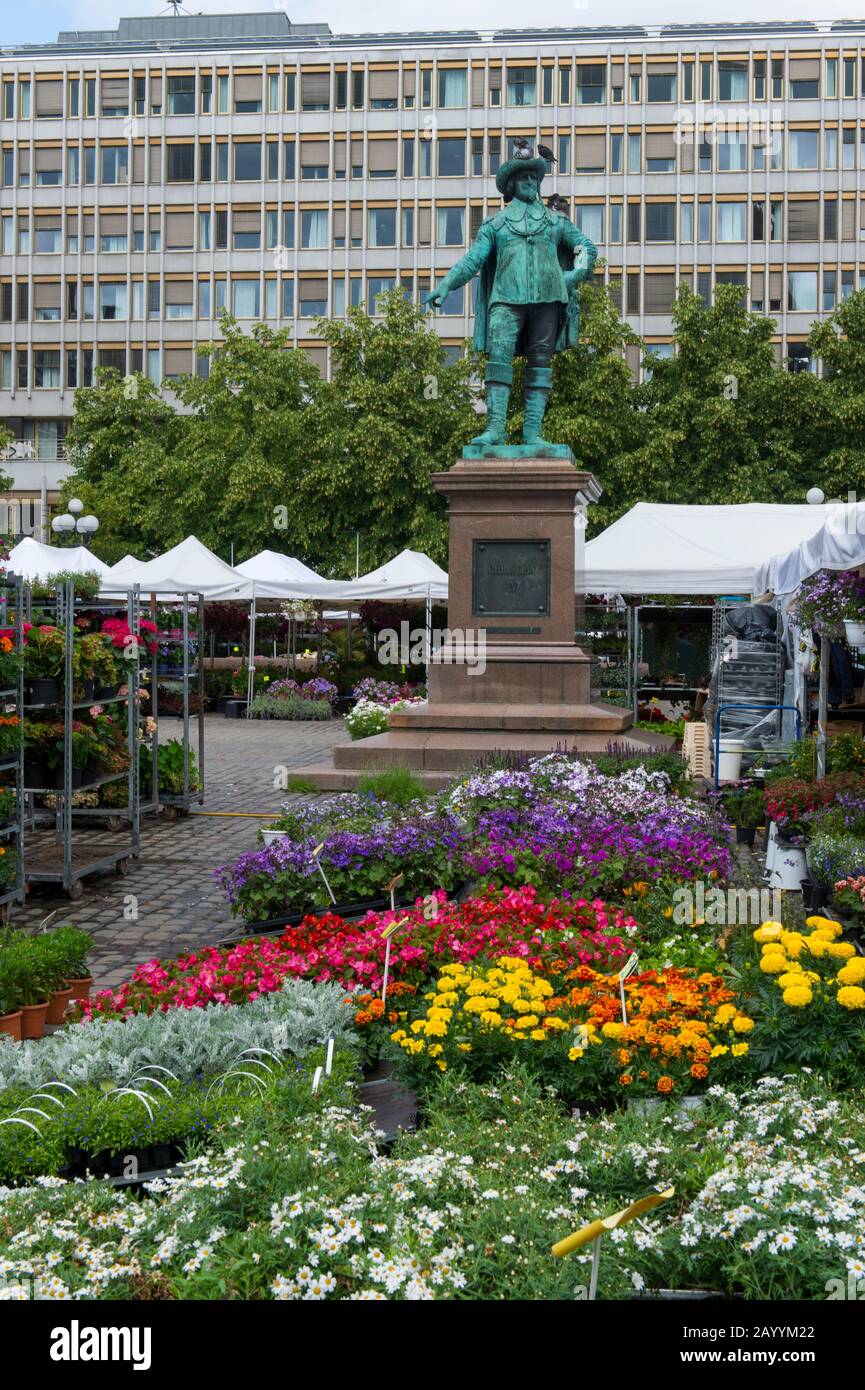 Statue von Christian IV. (12. April 1577 bis 28. Februar 1648) in Oslo, Norwegen, der von 1588 bis zu seinem Tod König von Dänemark und Norwegen war. Stockfoto