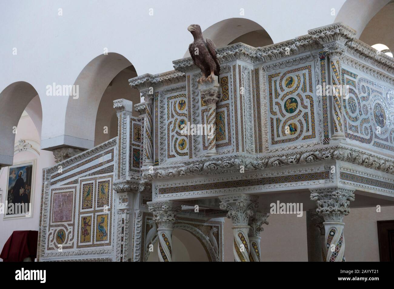 Kanzel die Kathedrale (erbaut 1087) von Ravello, einer Stadt über der Amalfiküste, Italien. Stockfoto