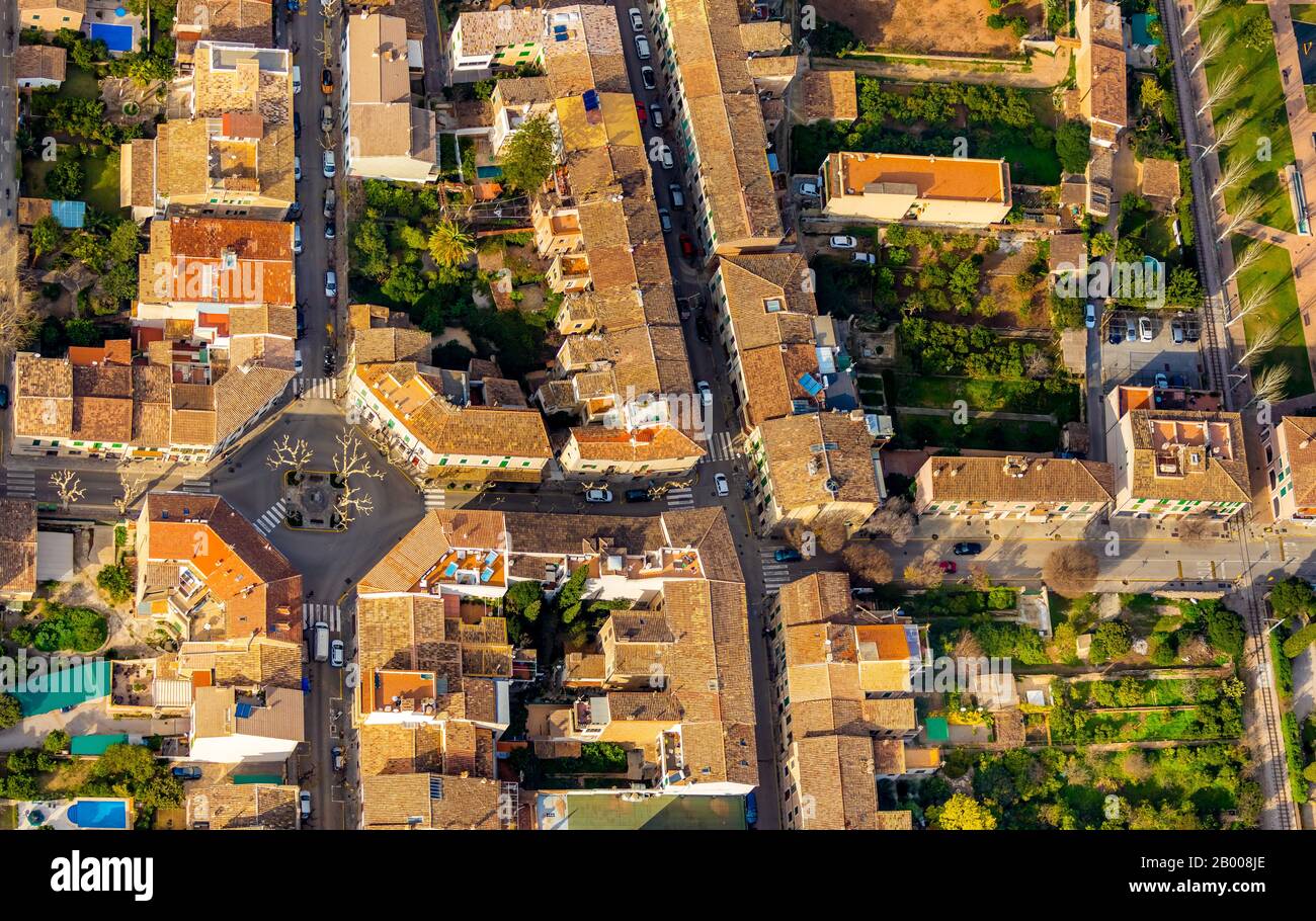 Luftbild, Ortsansicht Sóller, Plaça d'Amèrica, Sóller, Europa, Balearen, Spanien, es, Espana, Fußgängerüberweg, Grünfläche, Immobilien, Ma Stockfoto