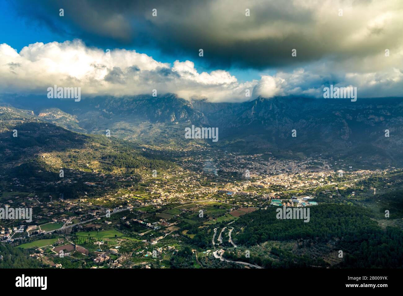 Luftbild, Blick auf die Region Sóller, Serra de Tramuntana, Sóller, Europa, Balearen, Spanien, Aufforstung, es, Espana, Berge, Berg Stockfoto
