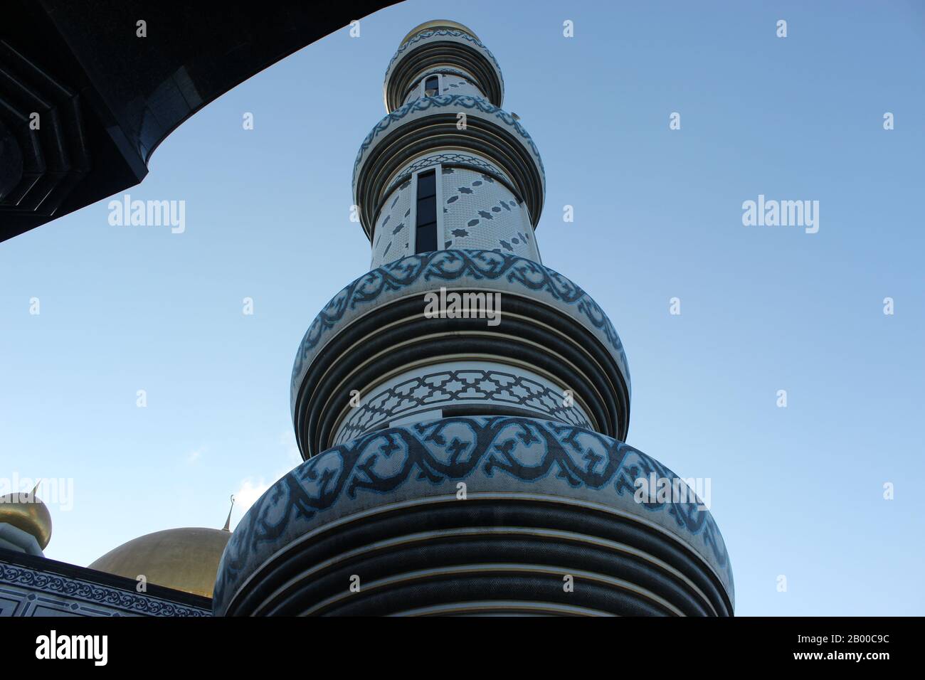 Das Minarett der Jame Asr Hassanil Bolkiah Moschee Stockfoto