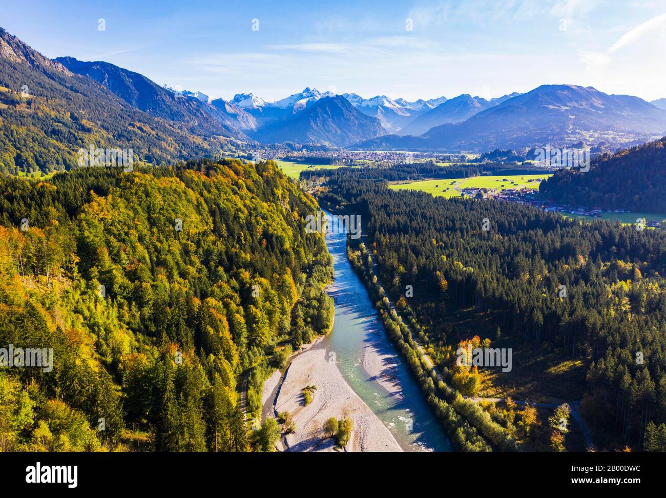 Iller, Illertal, Oberstdorf, Drohnenaufnahme, Oberallgaeu, Allgaeu Alpen, Allgaeu, Schwaben, Bayern, Deutschland Stockfoto