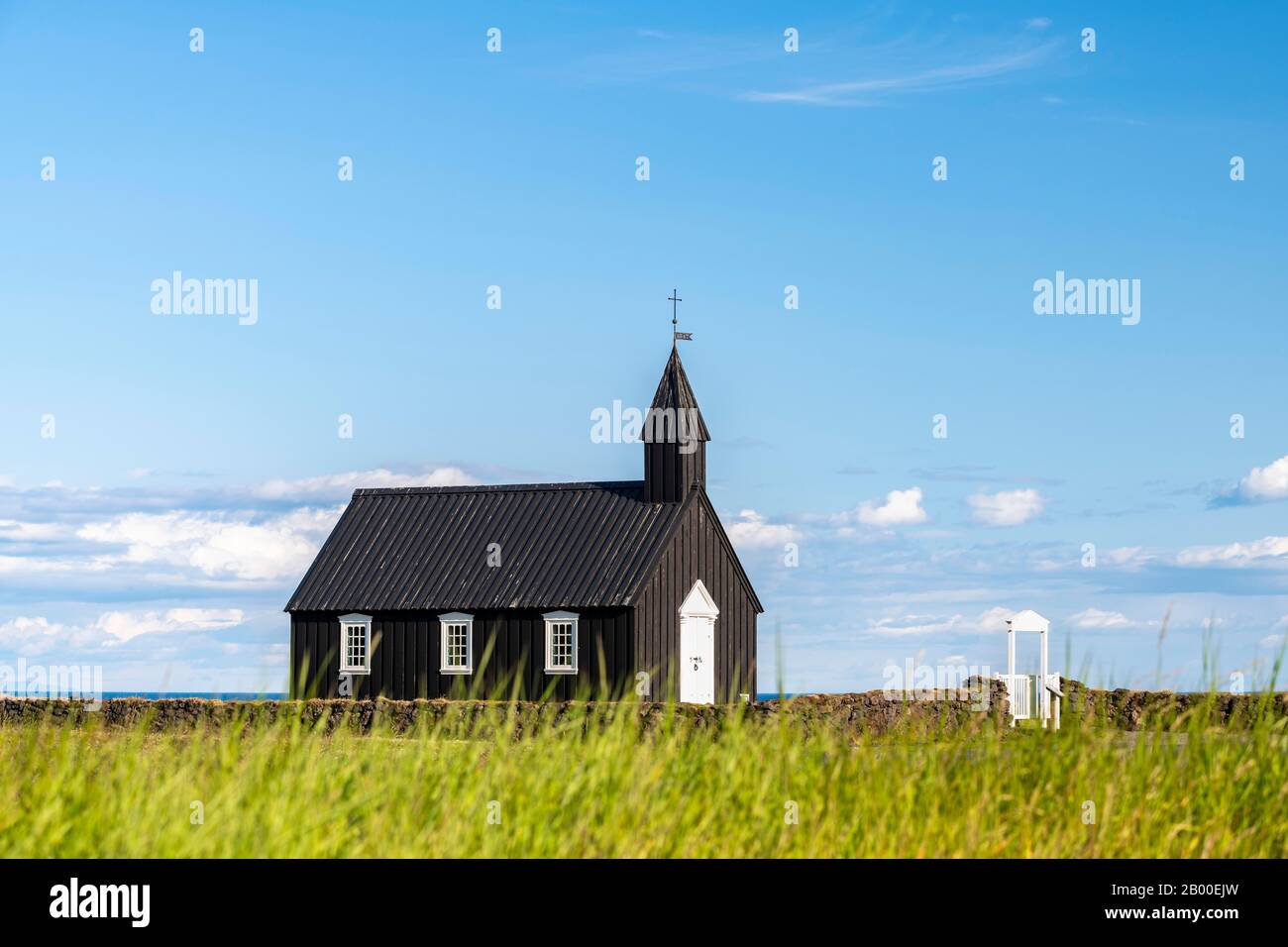 Schwarze Holzkirche, Budir Kirka, Buoakirkja, Budir, Snaefellsnes Peninsula, Snaefellsnes, Vesturland, Island Stockfoto