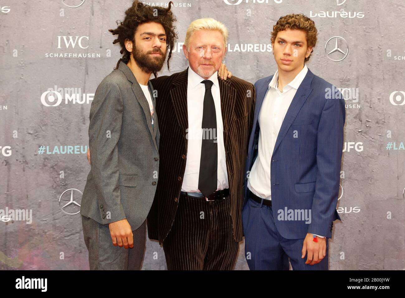 Berlin, Deutschland. Februar 2020. Boris Becker und Noah Becker und Elias Becker auf dem roten Teppich beim LAUREUS World Sports Award 2020 in Berlin. Weltweite Nutzung Credit: Dpa / Alamy Live News Stockfoto