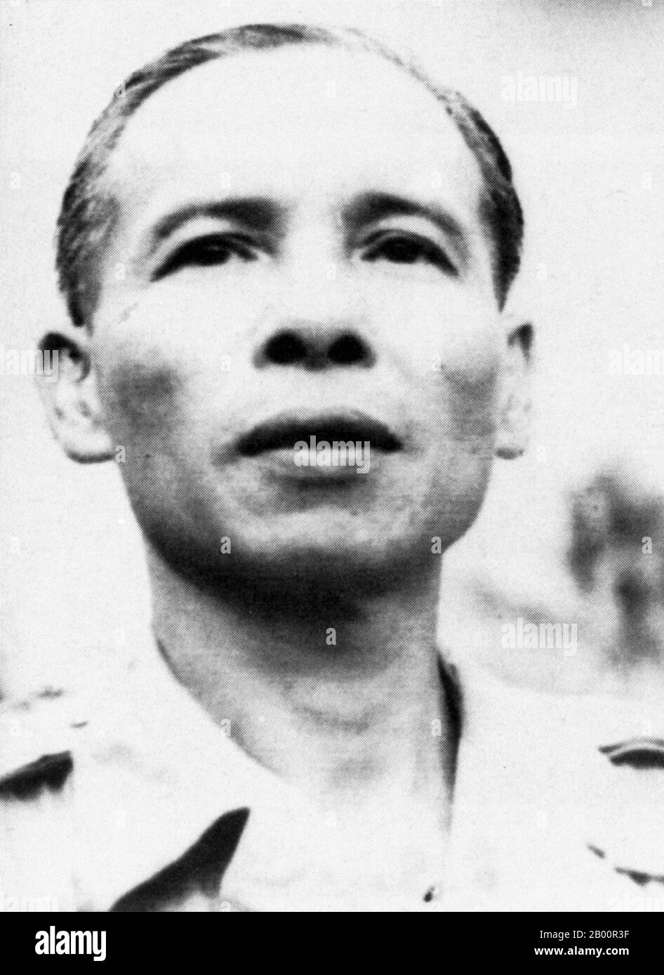 Kambodscha: Tou Samouth (ca. 1915-1962), auch bekannt als Achar Sok, war ein kambodschanischer kommunistischer Politiker und ein Gründungsmitglied der kambodschanischen Kommunistischen Partei. Tou Samouth (ca. 1915-1962), auch bekannt als Achar Sok, war ein kambodschanischer kommunistischer Politiker. Als eines der Gründungsmitglieder der Partei in Kambodscha und Leiter ihrer gemäßigteren Fraktion wird er vor allem daran erinnert, Saloth Sar, den Mann, der später Pol Pot, Anführer der Khmer Rouge, werden sollte, zu unterstützen. Samouth verschwand unter umstrittenen Umständen im Juli 1962. Stockfoto