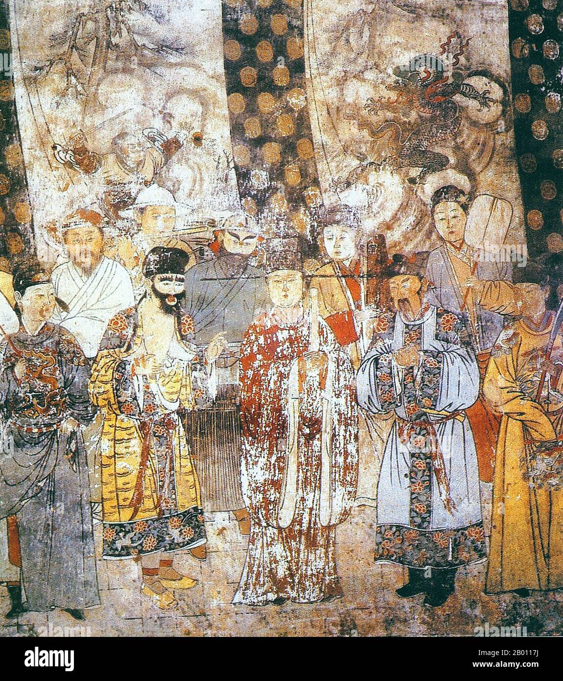 China: Eine frühe Darstellung der Chinesischen Oper aus der Yuan-Zeit (1279-1368) in einem Wandgemälde aus dem Guangsheng Tempel, Hongtong, Provinz Shanxi. Im mittelkaiserlichen China trugen Theaterfiguren aufwendige Kostüme und ein stereotypisches Gesichtsmake, das hier in einem großen Wandgemälde der Yuan-Dynastie (1279-1368 n. Chr.) in einer Halle des Guangsheng-Tempels in Hongtong, Provinz Shanxi, gezeigt wurde. Stockfoto