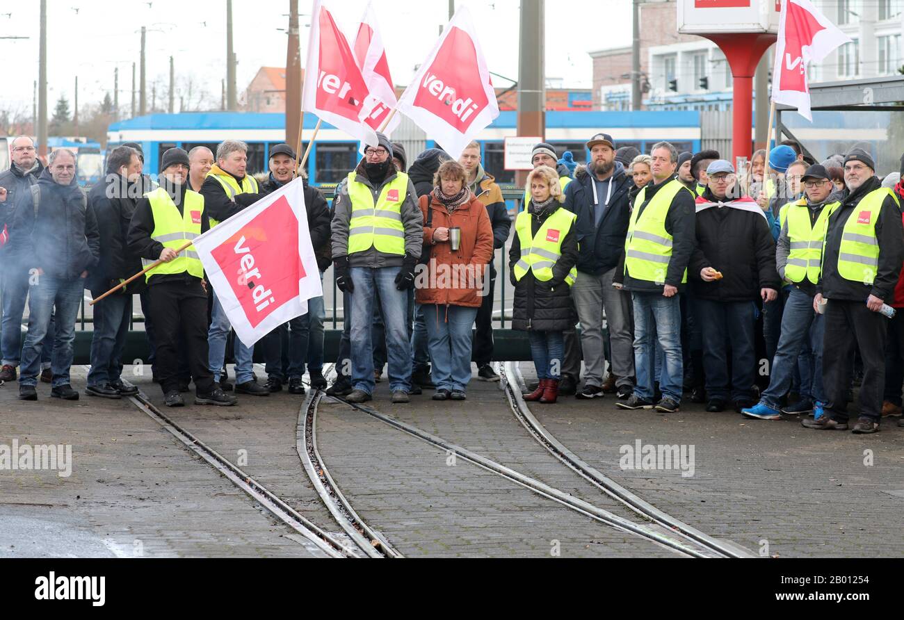 Rebus rostock Fotos und Bildmaterial in hoher Auflösung Alamy