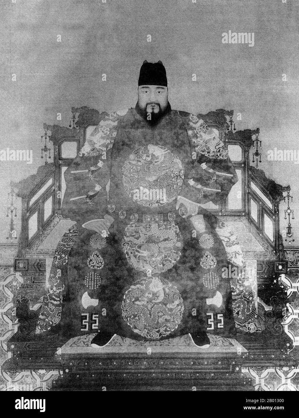 China: Kaiser Zhengtong/Tianshun (29. November 1427 - 23. Februar 1464), 6. Und 8. Herrscher der Ming-Dynastie (r. 1435-1449; 1457-1464). Hängende Schriftrolle, 15.-17. Jahrhundert. Zhu Qizhen (1427-1464), Tempelname Yingzong, war ein Kaiser der Ming-Dynastie, der als Zhengtong-Kaiser (r. 1435-1449) und als der Tianshun Kaiser (r. 1457-1464). Sein Name in der ersten Ära bedeutet „richtige Regierungsführung“ und der zweite bedeutet „dem Himmel gehorsam“. Er führte 1449 einen katastrophalen Feldzug durch, bei dem eine halbe Million Ming-Soldaten getötet und von den Mongolen gefangen genommen wurden, wobei sein Bruder die Führung übernahm. Stockfoto