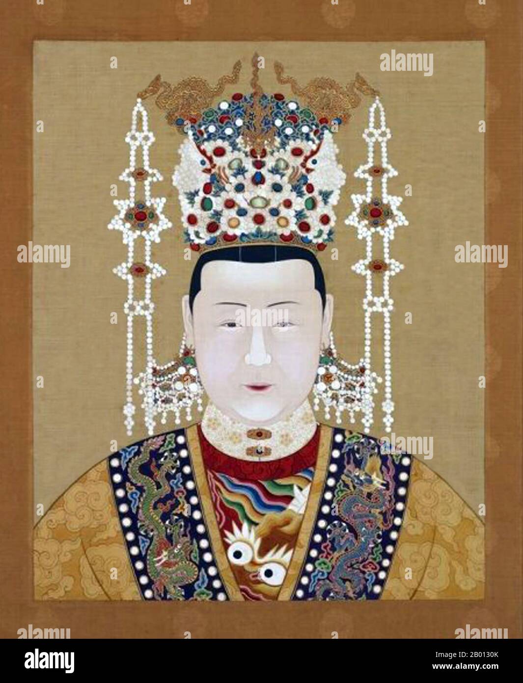 China: Kaiserin Xiao Jing Yi (1492-1535), Gemahlin des 11. Ming-Imperators Zhengde (r. 1505-1521). Hängende Schriftrolle, 16.-17. Jahrhundert. Kaiserin Xia, formell Kaiserin Xiaojingyi, war die Gemahlin des Zhengde-Imperators (r. 1505-1521) der Ming-Dynastie. Sie heiratete den Kaiser im Jahr 1506 und war bekannt für seine Eleganz und Tugendhaft. Sie brachte jedoch kein Kind mit, und als der Kaiser Zhengde 1521 kinderlos starb, folgte ihm sein Cousin, der Kaiser Jiangjing. Sie erhielt den Titel Kaiserin Chuang-su, da sie keine Kaiserin Dowager sein konnte. Stockfoto