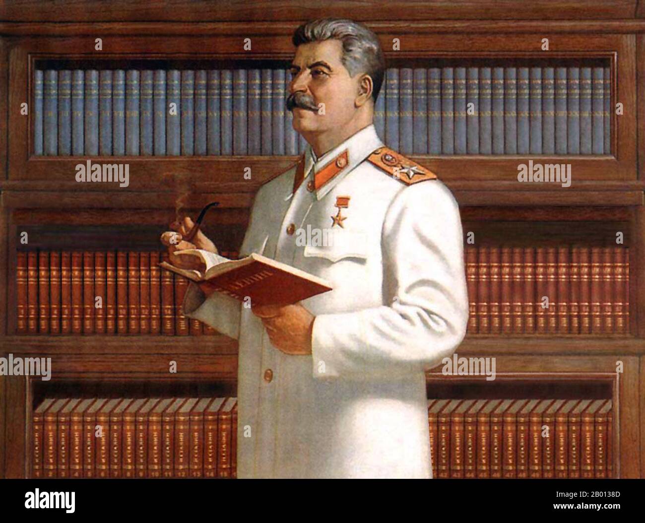 Sowjetunion, Joseph Stalin (18. Dezember 1878 – 5. März 1953), erster Generalsekretär der Kommunistischen Partei des Zentralkomitees der Sowjetunion (r. 1922-1953). Hochformat, c. 1943. Joseph Vissarionovich Stalin (1878-1953) war der erste Generalsekretär der Kommunistischen Partei des Zentralkomitees der Sowjetunion. Während das Amt des Generalsekretärs formal wahlfrei war und zunächst nicht als Spitzenposition im Sowjetstaat angesehen wurde, gelang es Stalin nach dem Tod von Wladimir Lenin im Jahr 1924, immer mehr Macht in seinen Händen zu festigen und allmählich alle Oppositionsgruppen zu vernichten Stockfoto