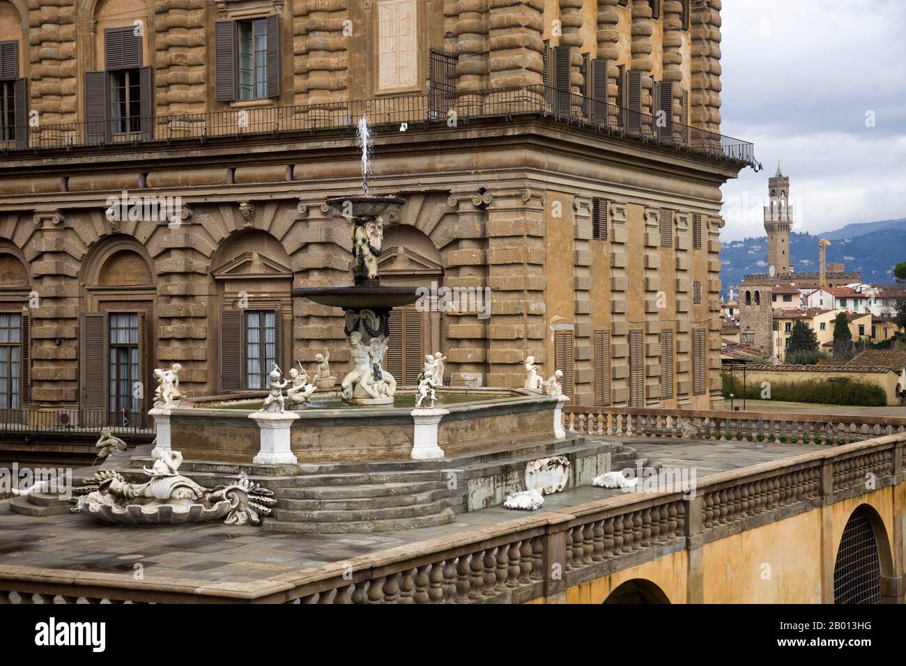 Italien, Toskana, Florenz, der Palast Pitti, ein Brunnen von Carciofo. Stockfoto