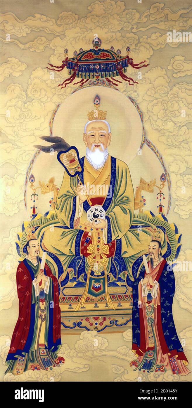 China: Taiqing, „die große Reinheit“, das dritte der drei Reinen (Sanqing) im Daoismus. Hängende Schriftrolle Malerei, 20. Jahrhundert. Daode Tianzun („der himmlische Herr von Dao und seine Tugend“) oder Taiqing („der große reine“), auch bekannt als Taishan Laojun („der höchste ehrwürdige Souverän“), Daode Zhizhun („der universell anerkannte tugendhafte“) und Daojiao Zhizu („der taoistische Vorfahr“), ist einer der drei Reinen. Er wird traditionell als der Begründer des Daoismus angesehen, wobei Laozi, der Autor von „Tao Te Ching“, als Manifestation von ihm angesehen wird. Stockfoto